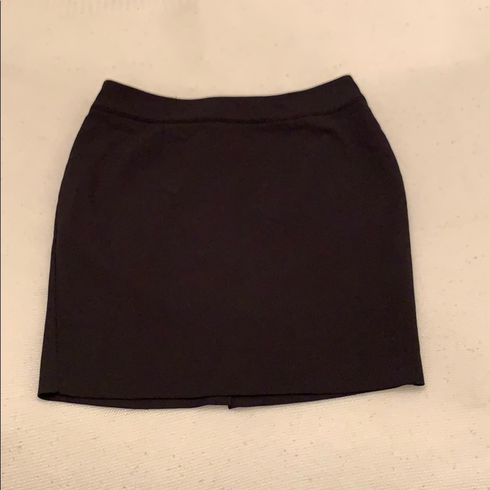 Black pencil skirt